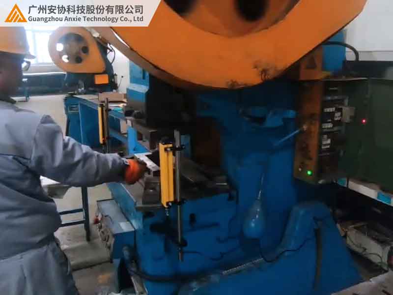 安全光柵能承受的最大光照強度案例.jpg