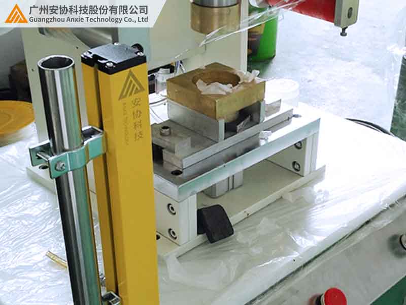 單邊光柵價(jià)格2025年行情.jpg