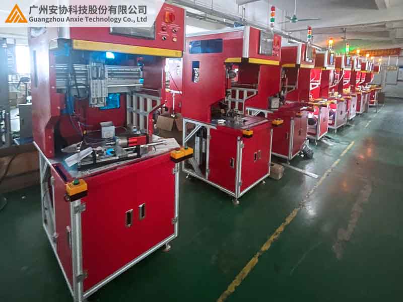 安全光柵安裝調(diào)試的沖床應(yīng)用解析.jpg